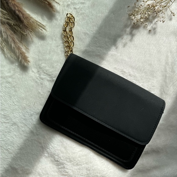 Handbags - Wristlet bag